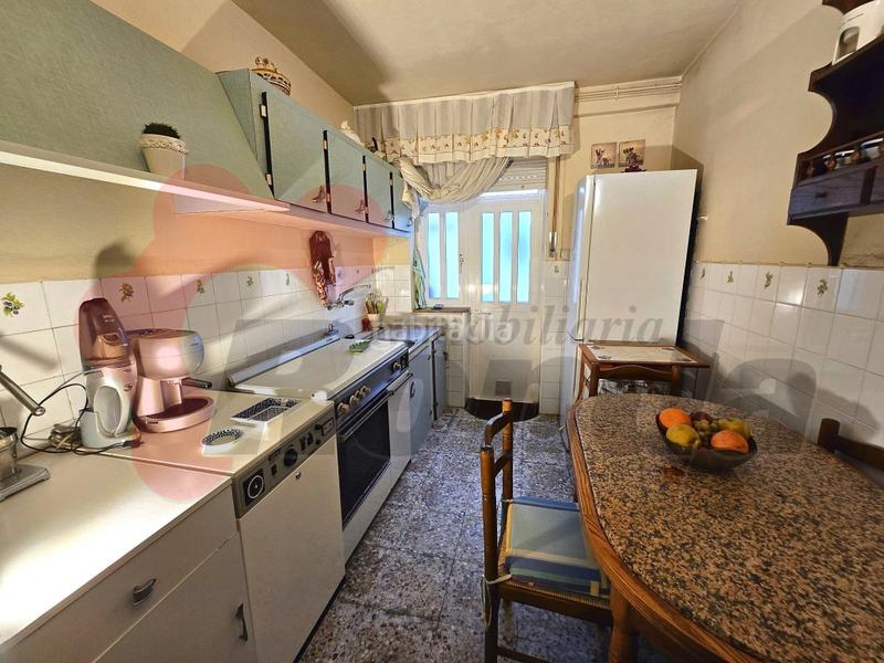 Foto 735f9a0c-02e0-460f-a252-ee7b98346ac7. Casa adossada a Fingoi Lugo