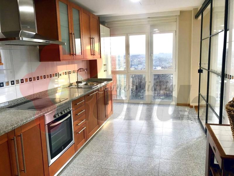 Foto 8d1e2bb0-1cf3-49de-95c3-22eeaf7a1bc5. Dúplex amb aparcament a Recatelo - O Carme Lugo