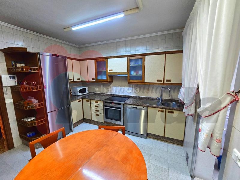 Foto 79c5218f-b872-47fc-bf0d-0e923824e456. Appartamento con parcheggio in A Piriganlla - Albeiros - Garabolos Lugo