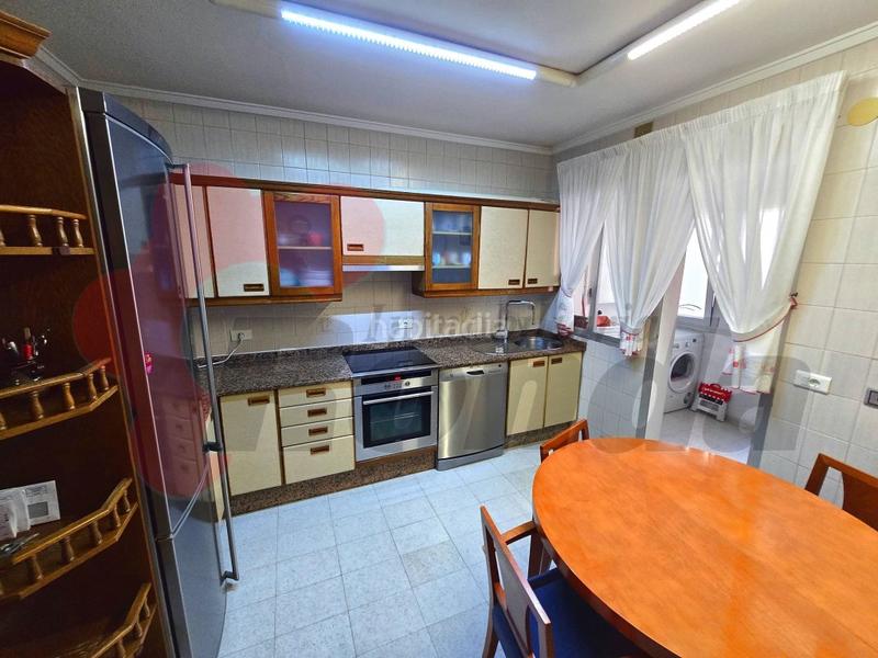 Foto b575f76c-b5f3-47f2-bbd1-3438bb8d4599. Appartamento con parcheggio in A Piriganlla - Albeiros - Garabolos Lugo