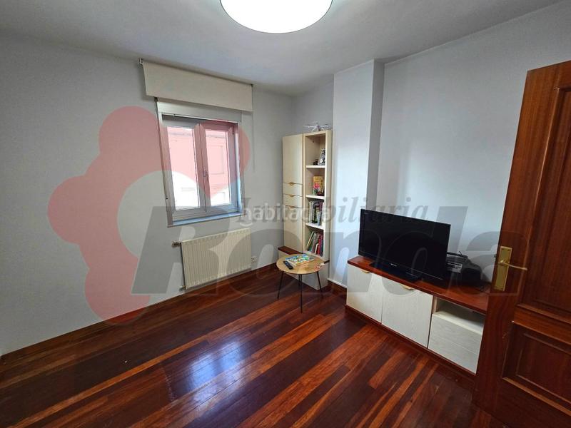 Foto da15af71-e281-4c44-b978-dce8e2fd90ff. Appartamento con parcheggio in A Piriganlla - Albeiros - Garabolos Lugo