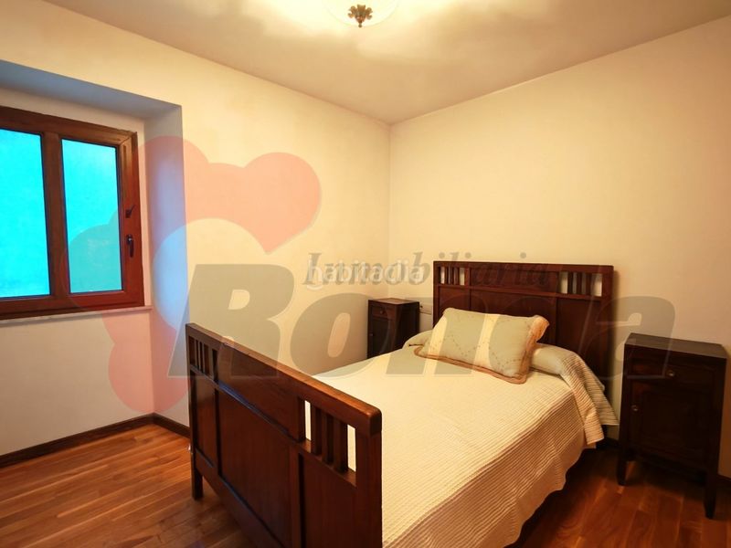 Foto 0d3f2eeb-fa43-4877-977a-3424e6ae364b. Casa amb aparcament a Corgo (O)