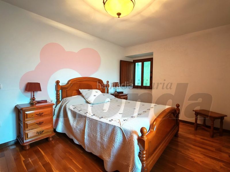 Foto a5901955-2072-43fd-a717-9edd3f67f270. Casa amb aparcament a Corgo (O)