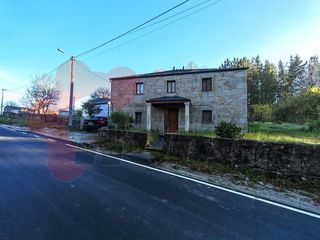 Haus  Lugar quetesende - pq piñeiro. Casa en venta en adai a 15 min de lugo