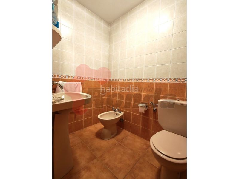 Foto e050a7ef-44d7-4cbe-bd40-67462987f694. Casa amb aparcament a Corgo (O)
