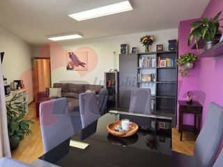 Appartement à Residencia - Abella. Piso en rei chiquito