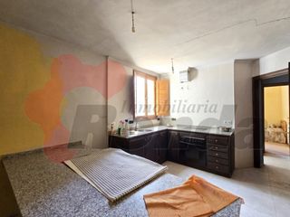 Maison à Baralla. Casa en baralla con naves
