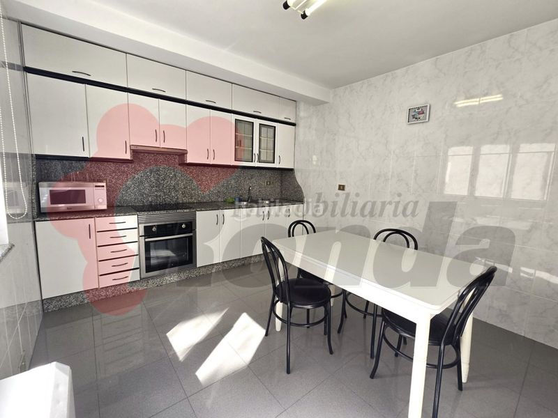 Foto 112112d1-ba33-4c49-8fa5-5c52dee006fe. Apartament amb aparcament a Sagrado Corazón - As Gándaras Lugo
