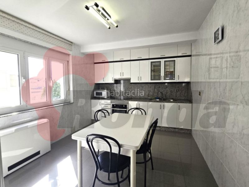 Foto 31ac2d38-38f7-4e7d-929d-8996de2c4b02. Apartament amb aparcament a Sagrado Corazón - As Gándaras Lugo