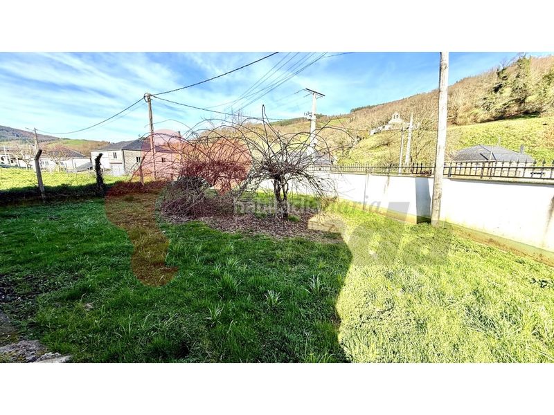 Foto 5a45034b-45aa-4b23-9f04-2e435a3f5552. Casa amb aparcament a Becerreá