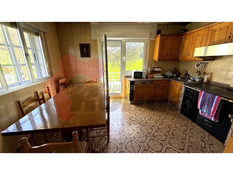 Foto 8d94c988-da4d-4913-9692-f87edccd4285. Casa amb aparcament a Becerreá