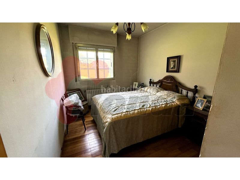 Foto f6dc16d2-9219-4572-835e-9accf0282f9c. Casa amb aparcament a Becerreá