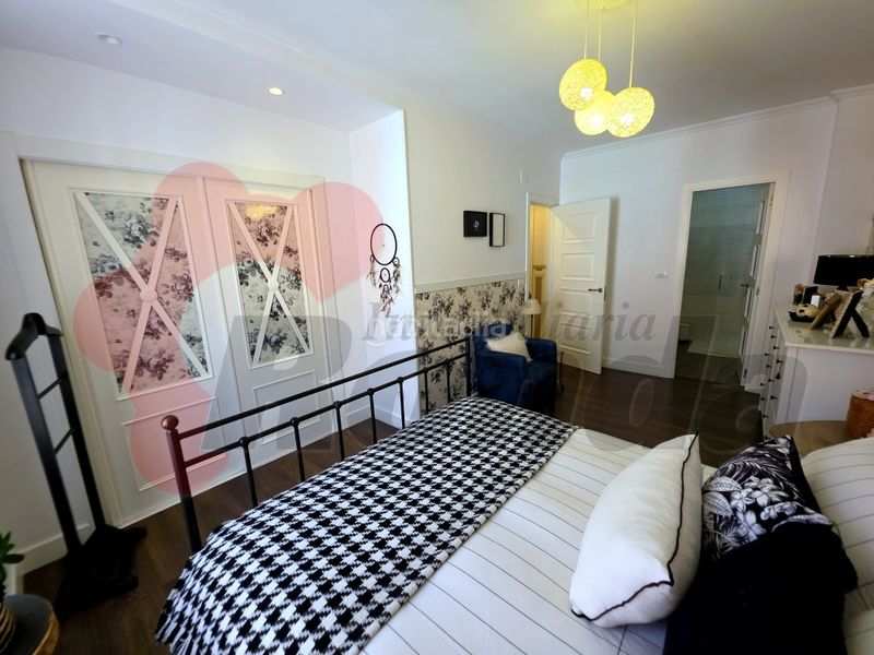 Foto 0c4c9cd3-b896-461e-9719-4fae435b3972. Pis amb aparcament a Residencia - Abella Lugo