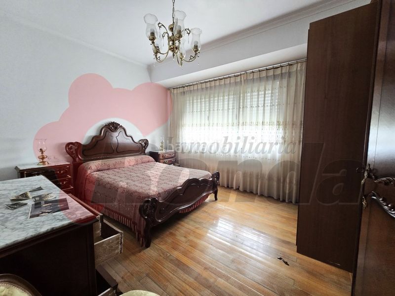 Foto 3b789133-a6e7-471b-a233-fdb245a6a305. Casa excelente oportunidad edificio en venta en rabade en Rábade