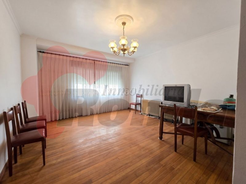 Foto 7724aed9-ee8f-4704-a699-0b45139c1993. Casa excelente oportunidad edificio en venta en rabade en Rábade