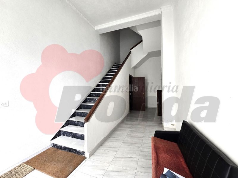 Foto 9c68a3ec-132a-4073-9f40-4b6eaf5d44f8. Casa excelente oportunidad edificio en venta en rabade en Rábade