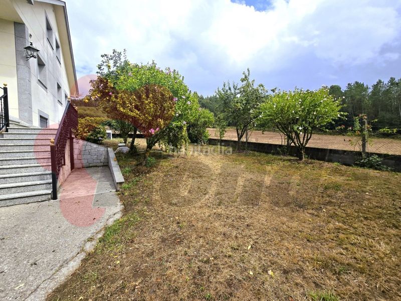 Foto 4dcdeb28-0ab0-4f55-b1bf-010341294769. Casa con parcheggio in Corgo (O)