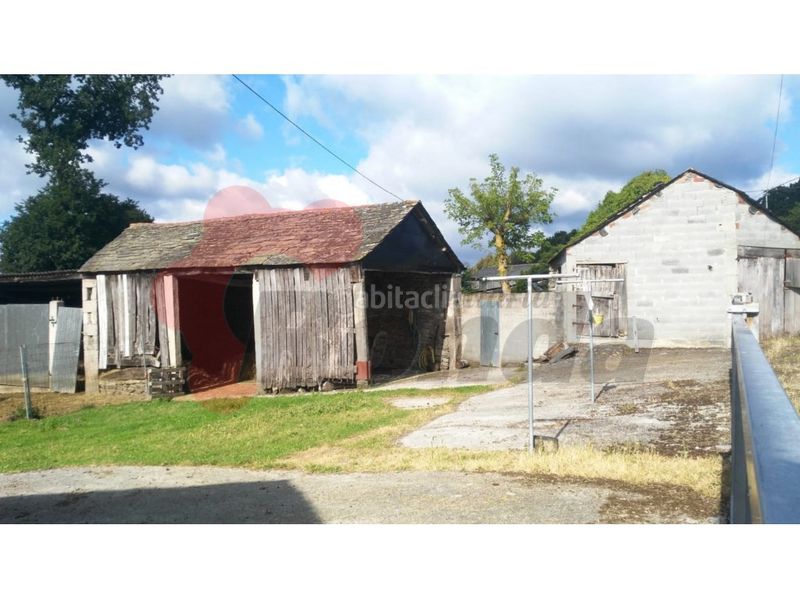Foto 0b73f82a-3659-443c-85ae-a9540a5024b0. Casa amb aparcament a Friol