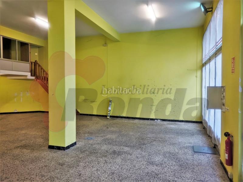 Foto 160de924-6a8a-4df5-9352-c679e8f9c7f9. Alquiler local comercial  en rúa castelao en Lugo