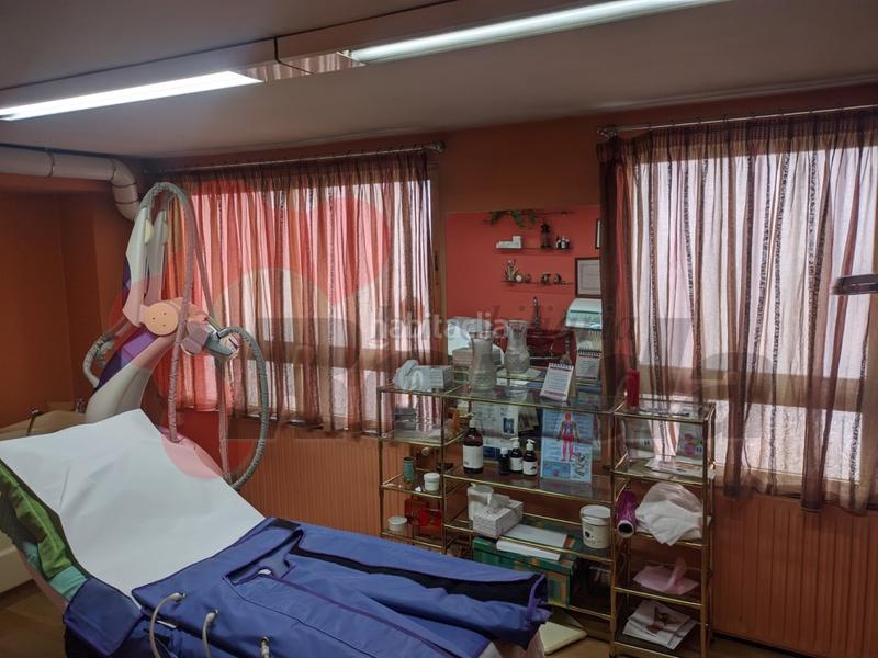 Foto 23d4dc9a-d95d-4340-bfbb-9ab2d1eb4d33. Lloguer local comercial a Recatelo - O Carme Lugo