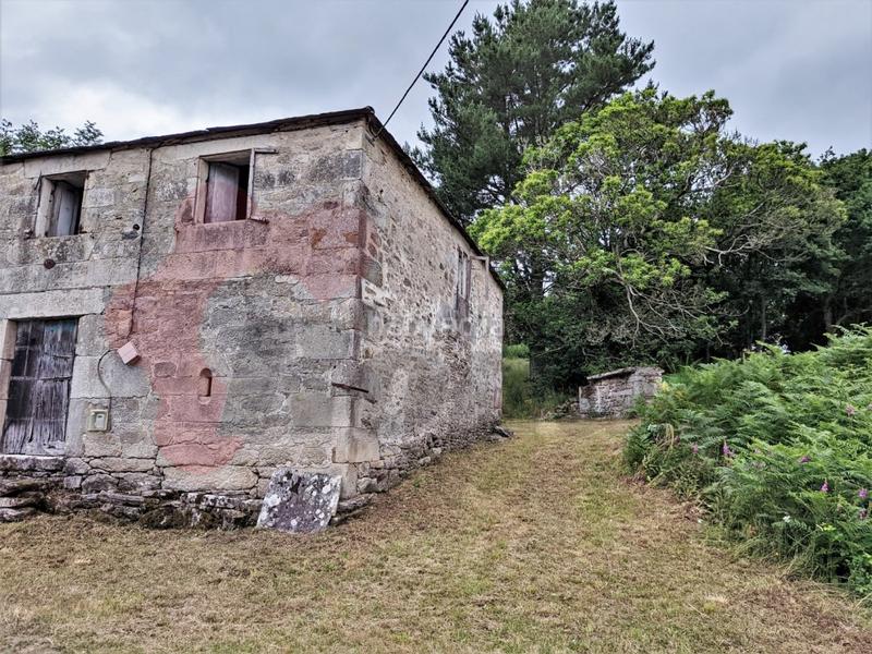 Foto f6be490b-e6d4-4bea-9809-0797f60c3c28. Casa  de piedra en Outeiro de Rei