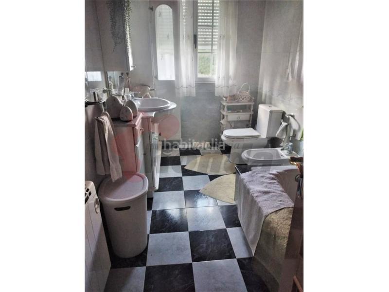 Foto ba88cce2-eed8-4abc-b23b-29f55e8ebdb9. Maison avec parking dans Cervantes