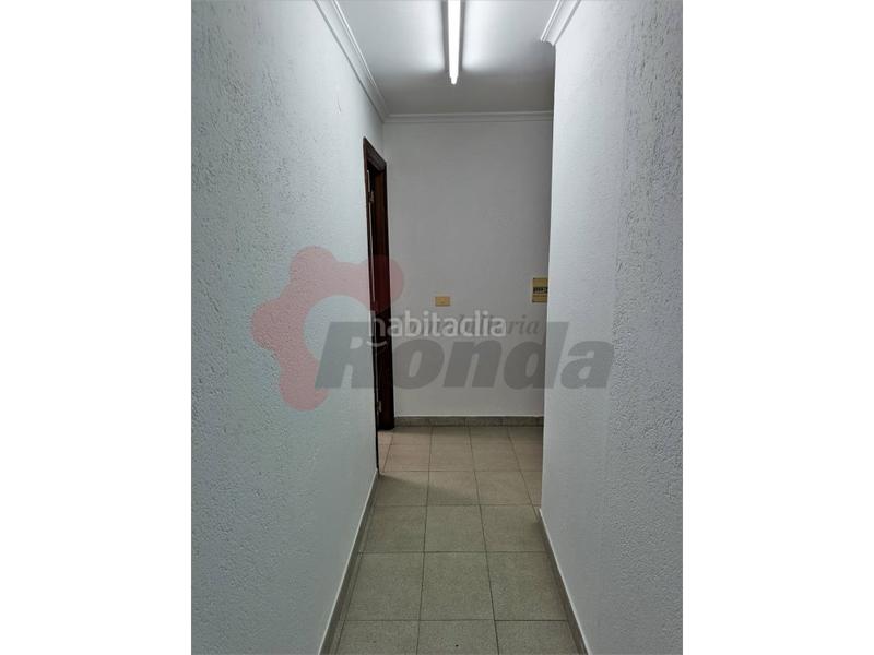 Foto 52d56790-ecf6-4072-8350-3badf088ff46. Alquiler local comercial entreplanta en avenida das américas en Lugo