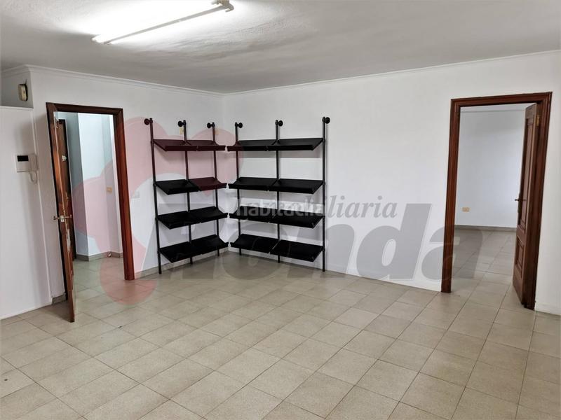 Foto 620bfee9-f962-4653-bfcc-d0601151843f. Rent business premise in Residencia - Abella Lugo