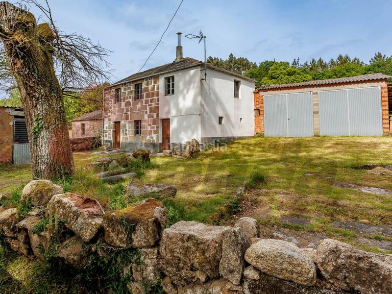 Foto 19d74b79-e3b5-4e39-b5d1-63015799c720. Casa con parcheggio in Outeiro de Rei