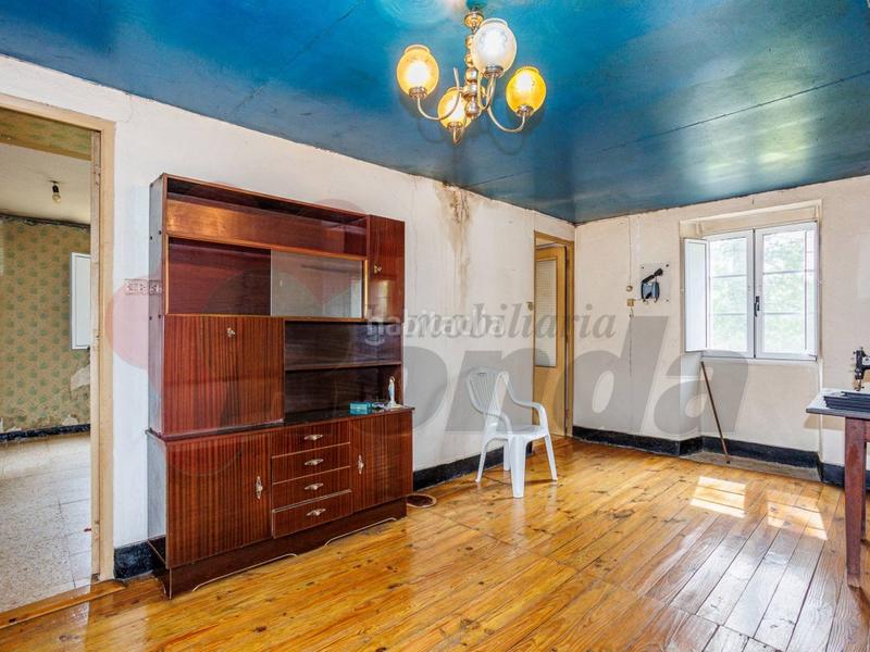 Foto 32a09095-c72a-4ee3-b429-48becb97b5c1. Casa con parcheggio in Outeiro de Rei