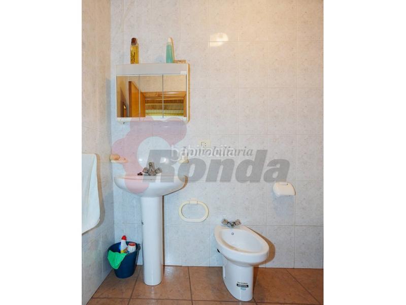 Foto 9db3edfe-88f4-46c9-a496-ed12e5de05a6. Casa con parcheggio in Outeiro de Rei