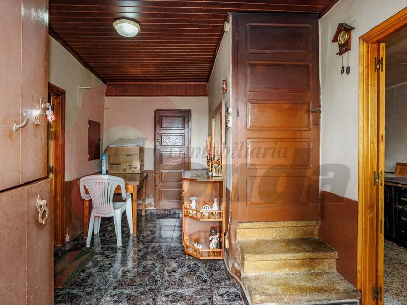 Foto cd60e140-deb0-4652-bb21-7a7a0cde4eaa. Casa con parcheggio in Outeiro de Rei