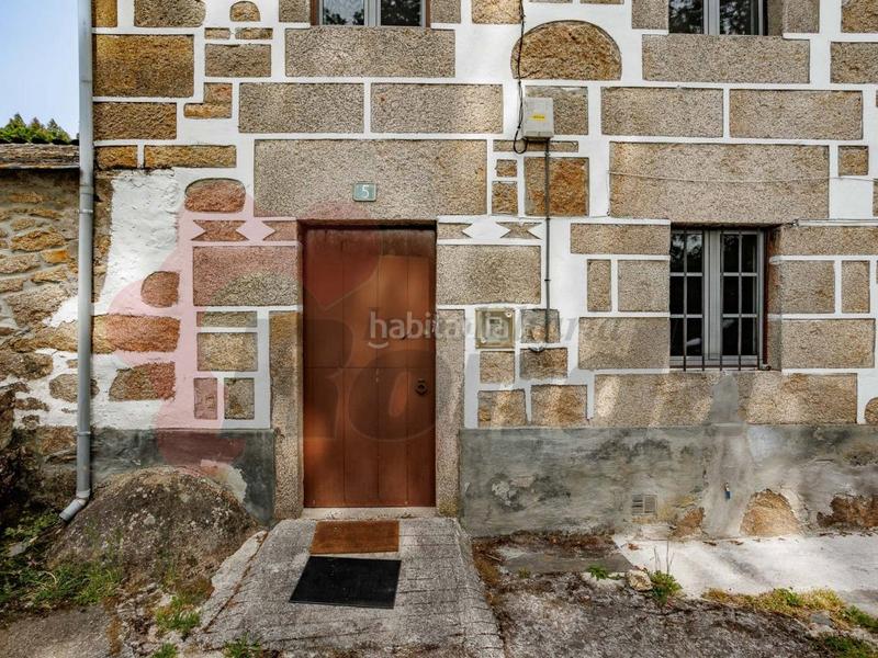 Foto f6965e8f-244b-4853-beca-068f1c065387. Casa con parcheggio in Outeiro de Rei