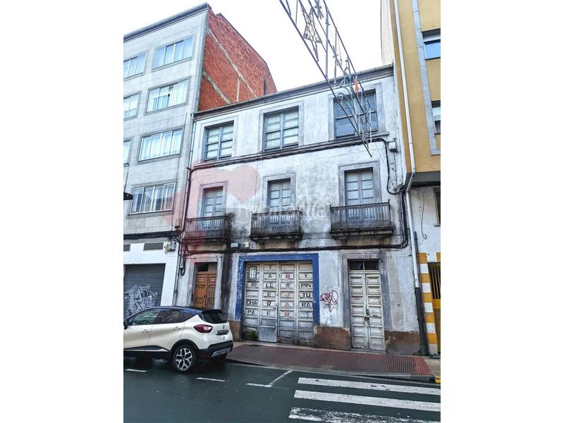 Foto d25c8ac8-52eb-4522-85db-a4789b921415. Edificio casa en camiño real en A Milagrosa Lugo