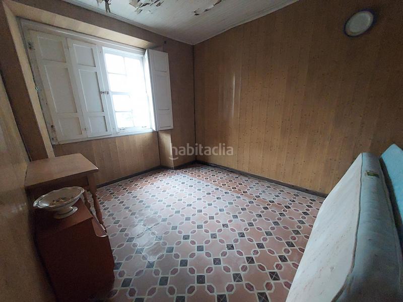 Foto 7ca3d411-b230-4de0-bbb7-6da5ccd919c1. Casa amb xemeneia a Viveiro