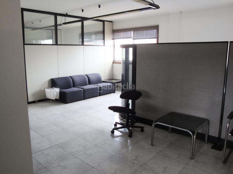 Foto 15b98c32-16e1-4c27-932d-9ec9cdd2b971. Location bureau dans Vioño Coruña (A)