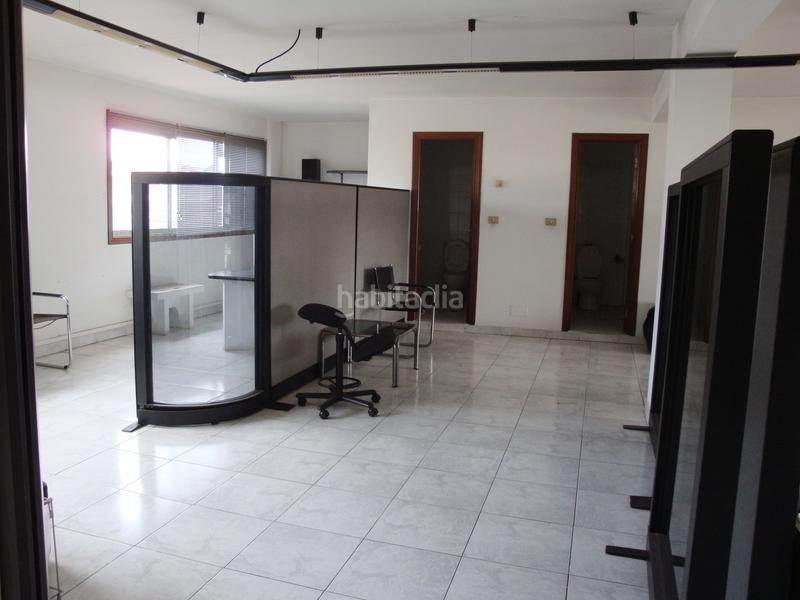 Foto 7e8156fc-7303-4fb1-81c1-bd99d541efc4. Location bureau dans Vioño Coruña (A)