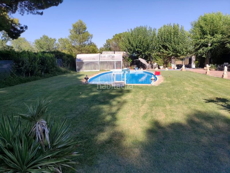 Foto 7f6bc0b6-2e07-458b-9a14-08ccb5892656. Xalet amb calefacció aparcament piscina a Miguelturra