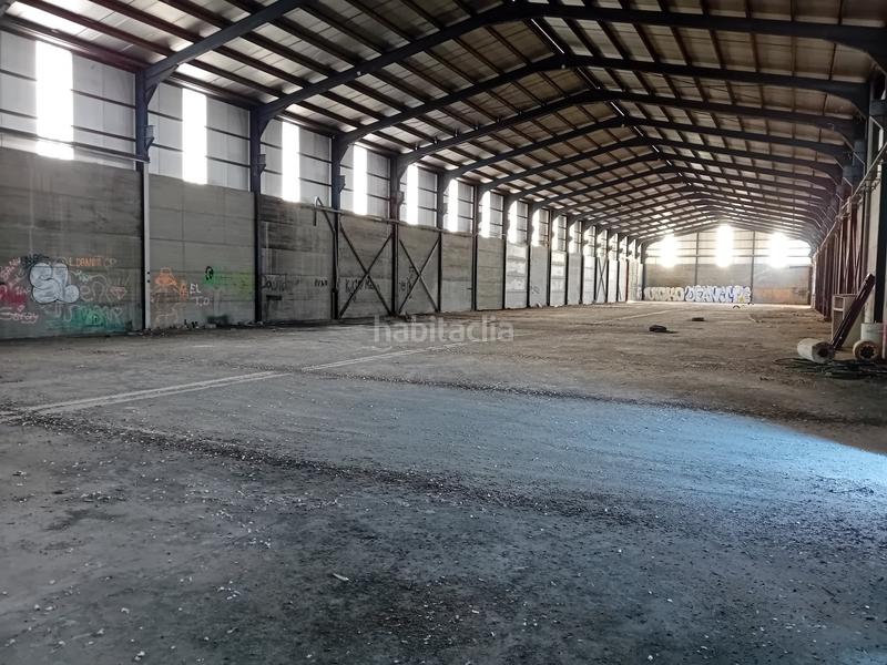 Foto d0a000f8-4697-46ec-8fb0-188dcc040306. Nau industrial a El Poblado - Abulagar Puertollano