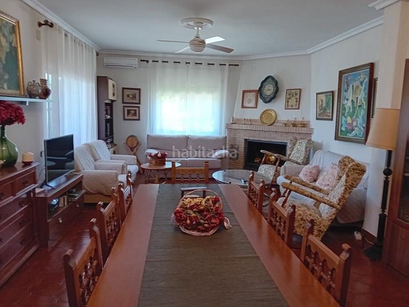 Foto 00dd7362-61c2-4d37-b8bc-0ebab05fc7f3. Chalet  .dispone de 6 dormitorios, 3 baños, piscina, zona de cesped, pozo... todo legalizado. en Pozuelo de Calatrava