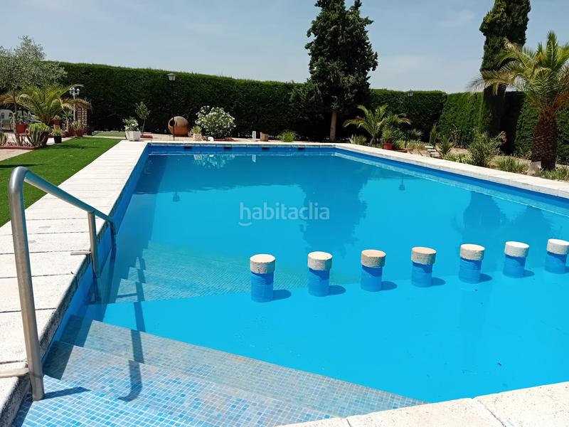 Foto 3d13e57e-d97b-42a6-b2e9-af149ad4e00a. Chalet  .dispone de 6 dormitorios, 3 baños, piscina, zona de cesped, pozo... todo legalizado. en Pozuelo de Calatrava