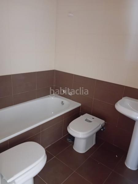 Foto 229a15da-405a-490d-9f6e-133a20984b63. Piso excelente ubicación , al lado del colegio y a 5 minutos caminando del centro de esta localidad.preciosos pi en Pozuelo de Calatrava