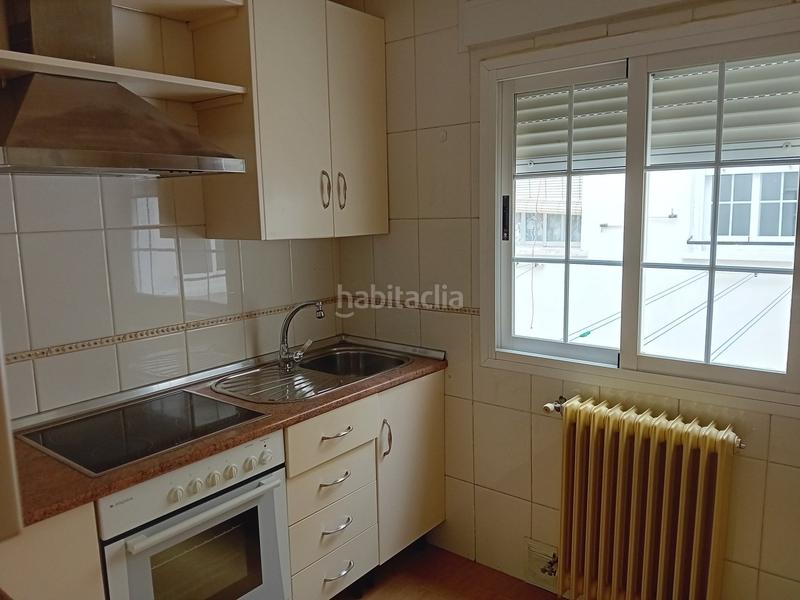 Foto 0d9646ef-eb4d-4261-8a02-c1b964c8f707. Etagenwohnung mit heizung in El Torreón - Los Ángeles - El Pilar Ciudad Real