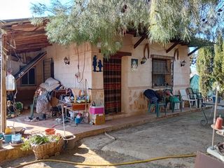 Chalet à Bolaños de Calatrava. Parcela de 3.000 m en bolaños de calatrava, vallada, con luz, ag