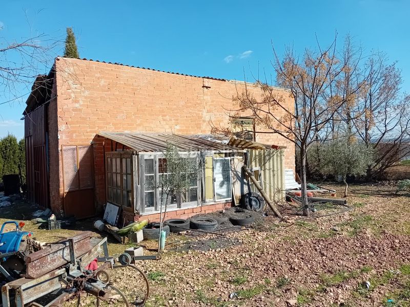 Foto 86d7fb7a-a4fd-4b93-b6b5-083f1083bc12. Xalet amb aparcament a Bolaños de Calatrava