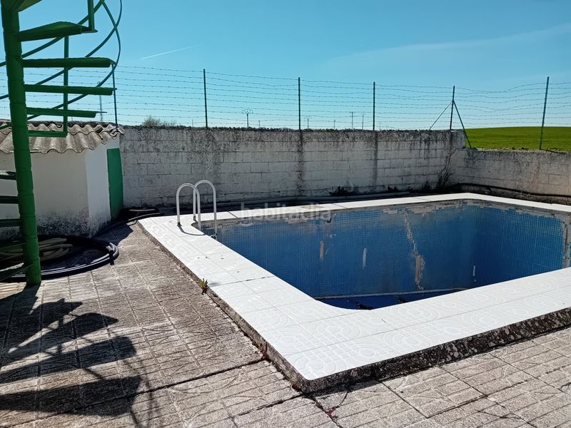 Foto a010169f-ee9f-40ff-8d16-f434a659e33a. Pis amb aparcament piscina a Cózar