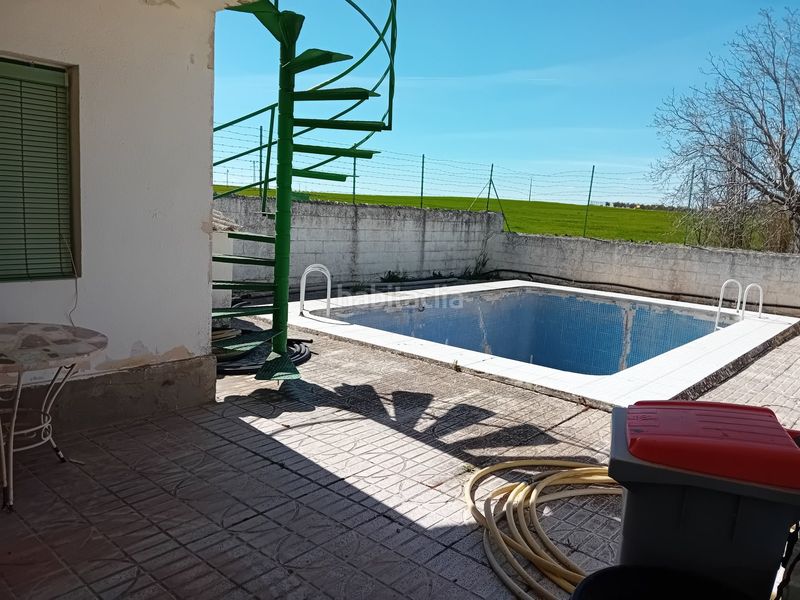 Foto fb6d354c-c12f-4f2d-8b03-7bcf307eead5. Pis amb aparcament piscina a Cózar