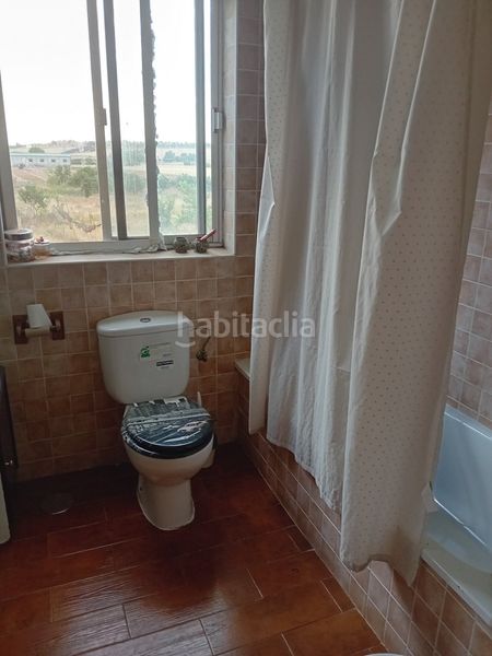 Foto eddf9205-5633-4d1c-a171-cd0fb5e23356. Xalet amb calefacció aparcament piscina a Miguelturra