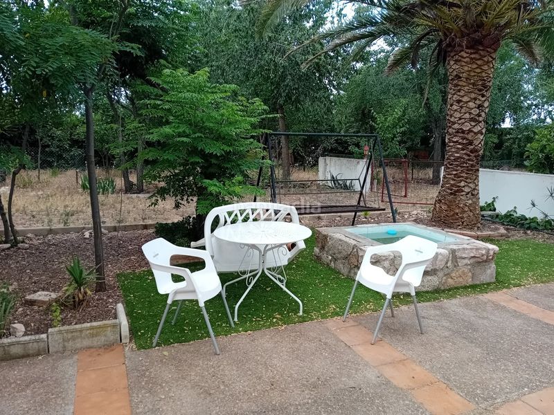 Foto f14b779a-0898-4514-98a5-716b9074a520. Xalet amb calefacció aparcament piscina a Miguelturra