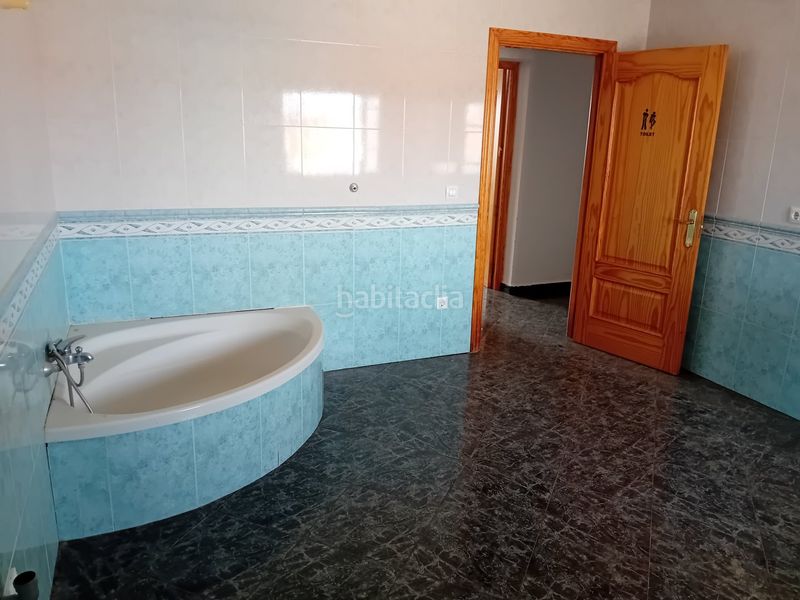 Foto 132b11c0-3a01-4278-ae81-744c03f2fa0c. Chalet with parking in Pozuelo de Calatrava